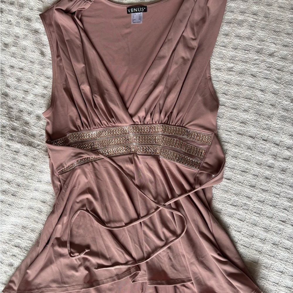 VENUS Women's Blush Sleeveless Blouse